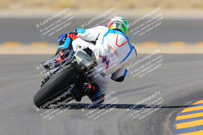 media/Oct-08-2022-SoCal Trackdays (Sat) [[1fc3beec89]]/Turn 11 Backside (1145am)/